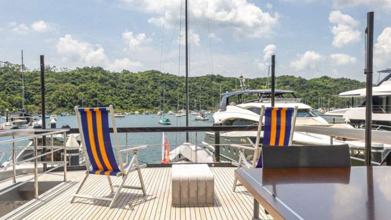 Motor Yacht Riva 100 for Sale view 27