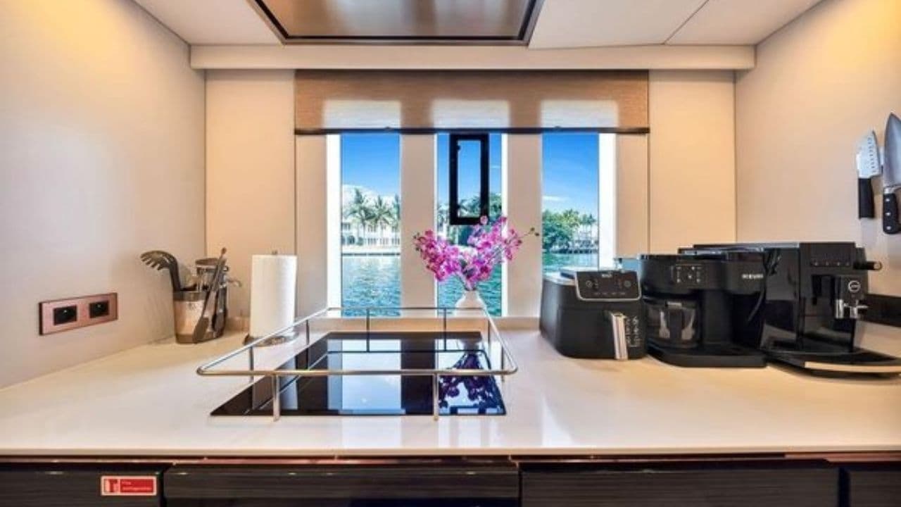 Island Majesty – Luxury Sunreef 68 Supreme Catamaran | Miami, Florida, USA view 38