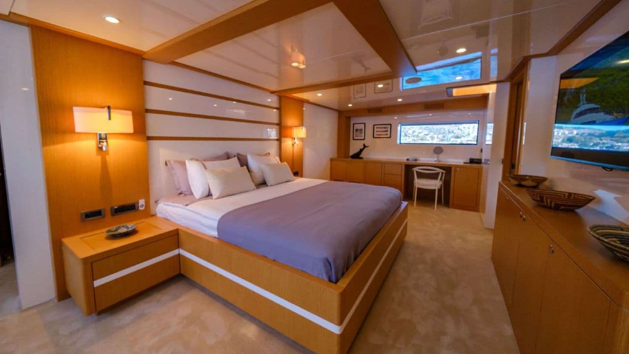 OTTAWA IV | 39M TRI-DECK MOTOR YACHT FOR SALE view 22