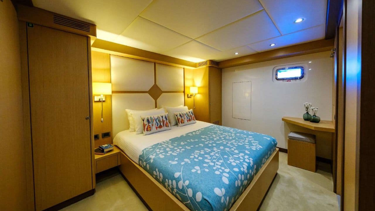 OTTAWA IV | 39M TRI-DECK MOTOR YACHT FOR SALE view 28