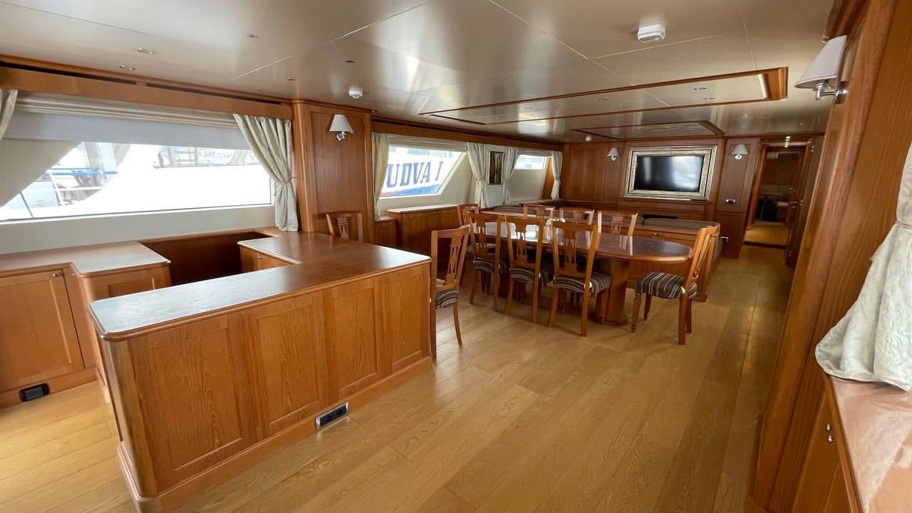 HEESEN 83 view 5