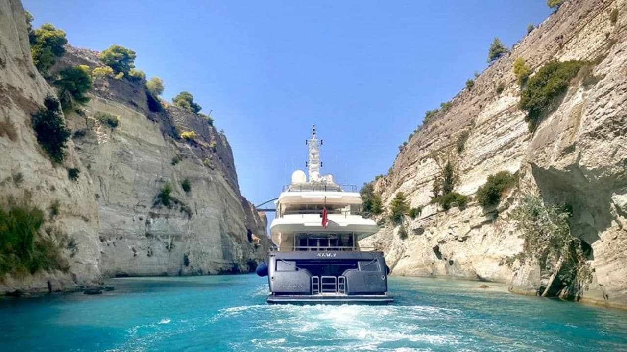 SIMA | CRN CL 128 Motor Yacht for Sale view 5