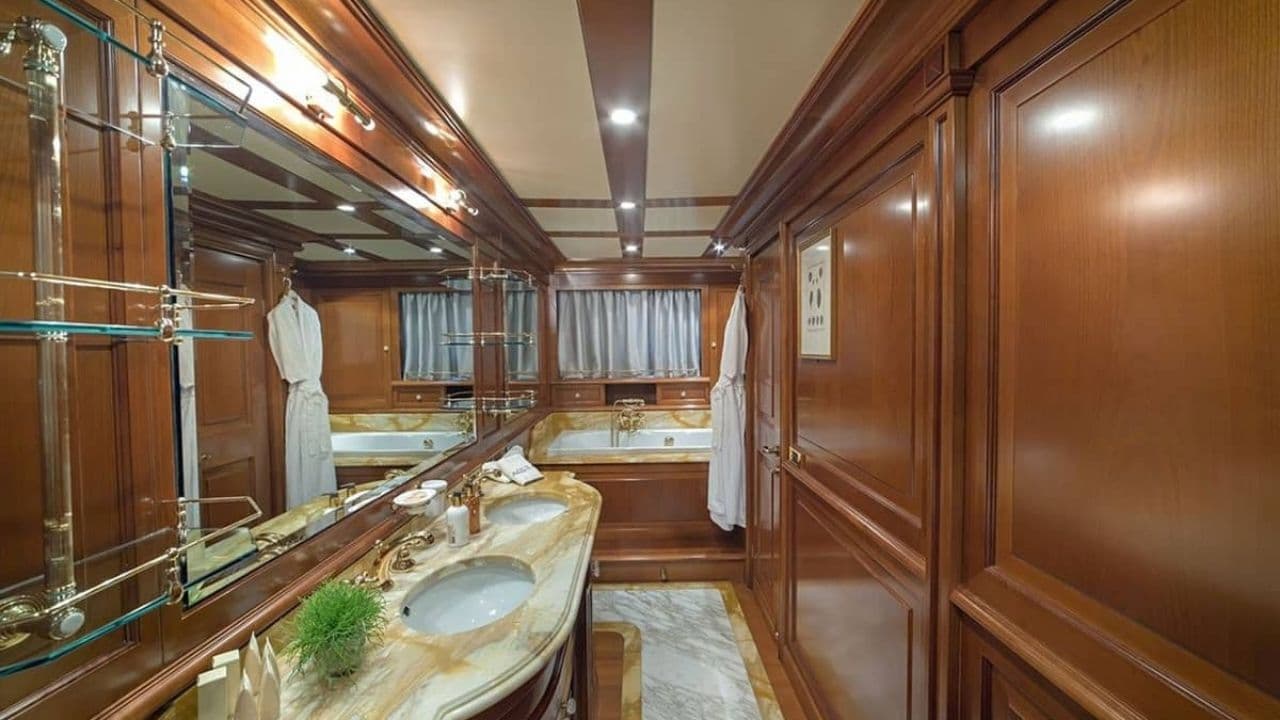 Custom 37M Motor Yacht view 20